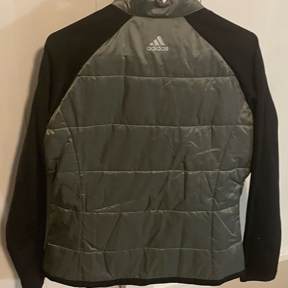 Women’s Adidas Golf Climaproof Windbreaker Jacket NWT. - Picture 2 of 4